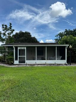 Picture of 4219 E Michigan St # 4219, Orlando, FL 32812