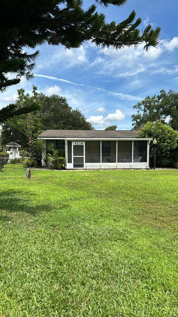 Picture of 4219 E Michigan St # 4219, Orlando FL 32812