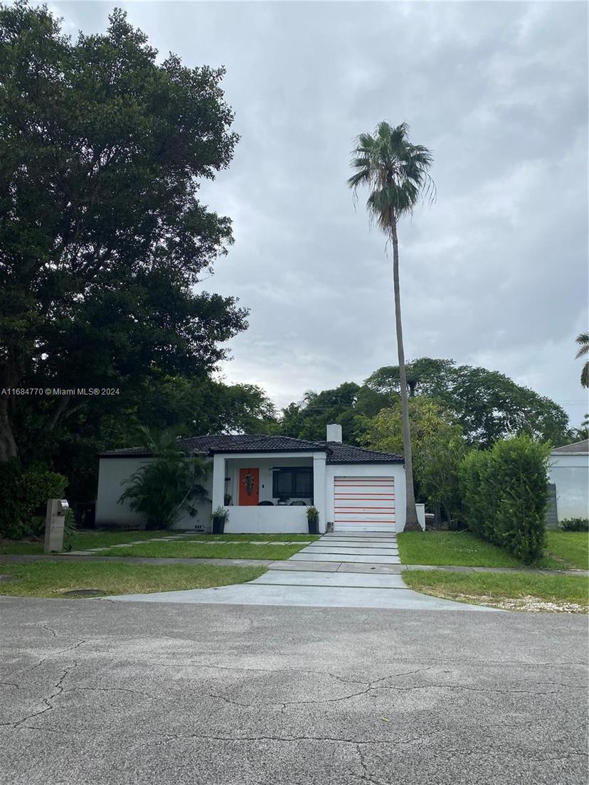 Picture of 632 Minola Dr, Miami Springs FL 33166