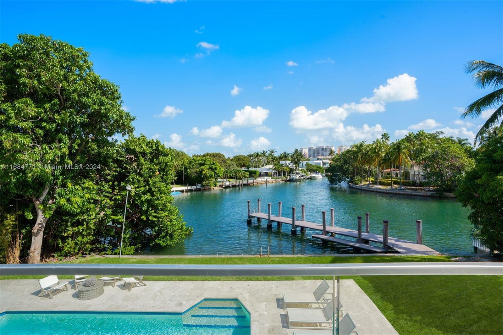 Picture of 945 Mariner Drive, Key Biscayne, FL 33149