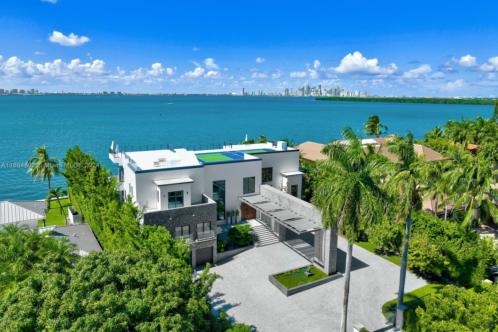 Picture of 330 Harbor Dr, Key Biscayne, FL 33149