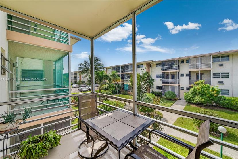 Picture of 17090 NE 14Th Ave # 206, North Miami Beach FL 33162