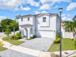 Picture of 16185 SW 65 Ln, Miami, FL 33193