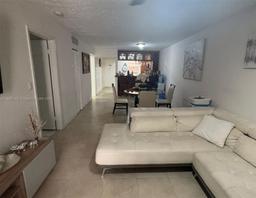 Picture of 6055 W 19Th Ave # 318, Hialeah, FL 33012