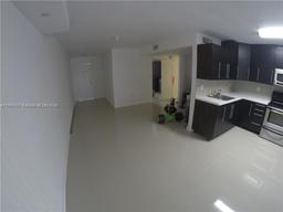 Picture of 9367 Fontainebleau Blvd # G120, Miami, FL 33172