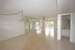 Picture of 411 S Hollybrook Dr # 305, Pembroke Pines, FL 33025