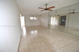 Picture of 411 S Hollybrook Dr # 305, Pembroke Pines, FL 33025