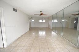 Picture of 411 S Hollybrook Dr # 305, Pembroke Pines, FL 33025