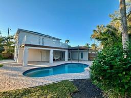 Picture of 716 Bougainvillea Ln, Vero Beach, FL 32963