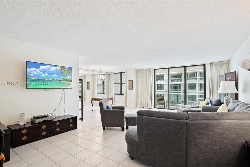 Picture of 9801 Collins Ave # 18H, Bal Harbour FL 33154