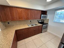 Picture of 829 W 79Th Pl # 829, Hialeah, FL 33014