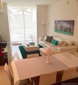 Picture of 253 NE 2Nd St # 809, Miami, FL 33132