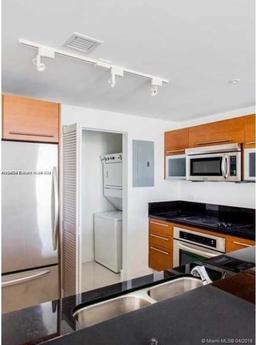 Picture of 253 NE 2Nd St # 809, Miami, FL 33132