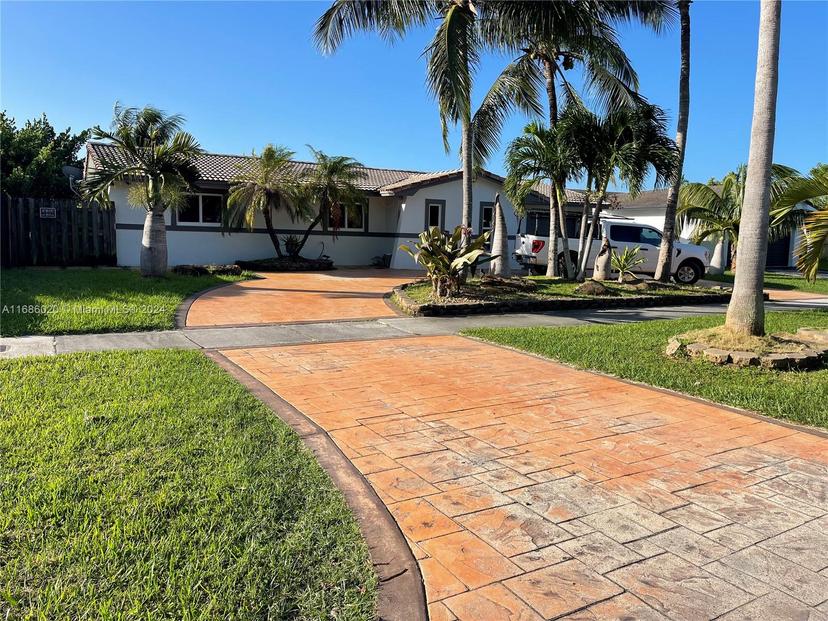 Picture of 9020 SW 200Th St, Cutler Bay FL 33157