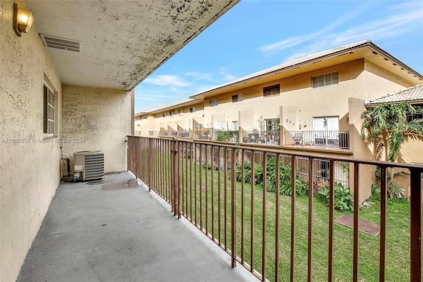 Picture of 8851 NW 119Th St # 4205, Hialeah Gardens FL 33018