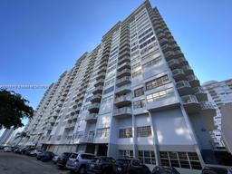 Picture of 18051 Biscayne Blvd # 803, Aventura, FL 33160