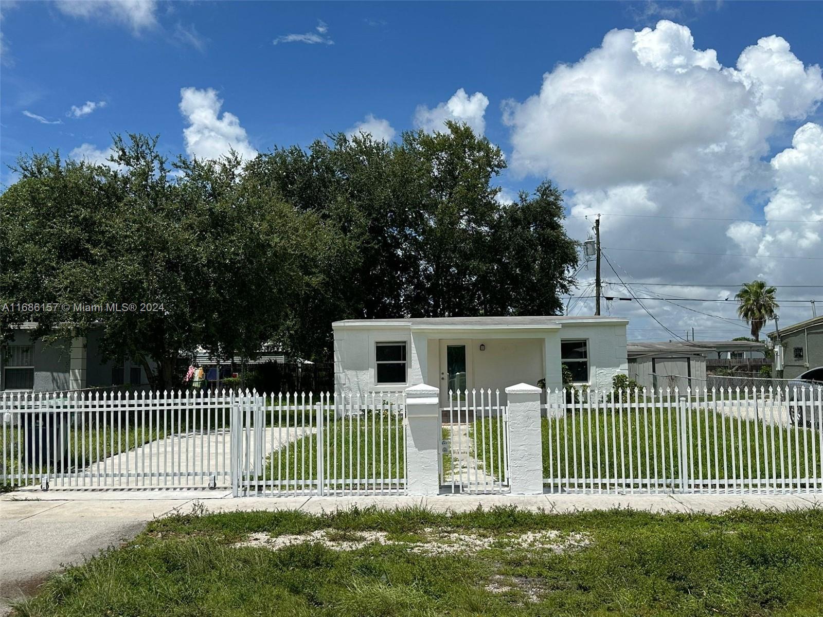 Picture of 2381 Rutland St, Opa-Locka, FL 33054