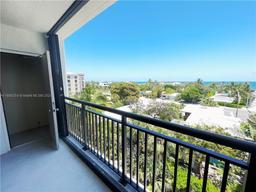 Picture of 2300 NE 33Rd Ave # 606, Fort Lauderdale, FL 33305