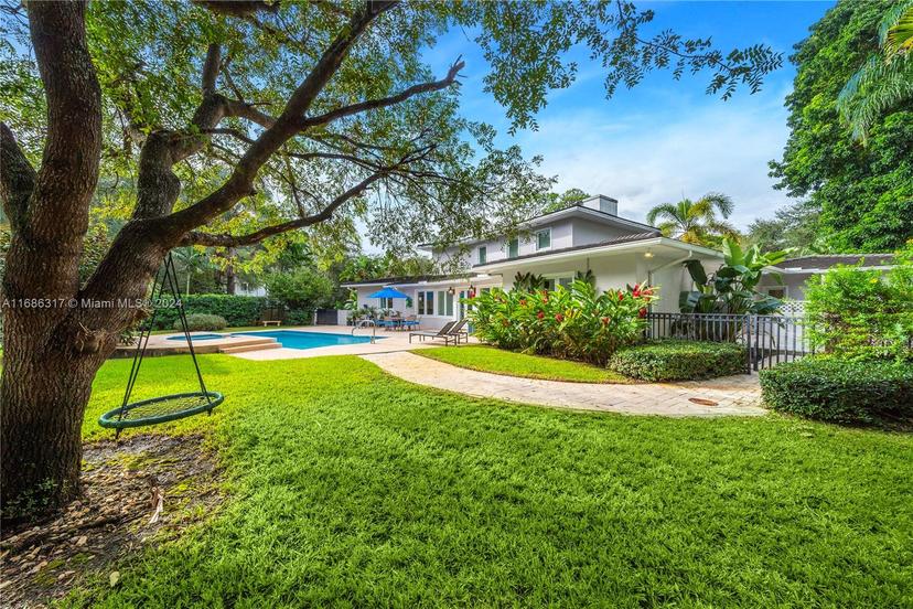 Picture of 3711 Alhambra Cir, Coral Gables FL 33134