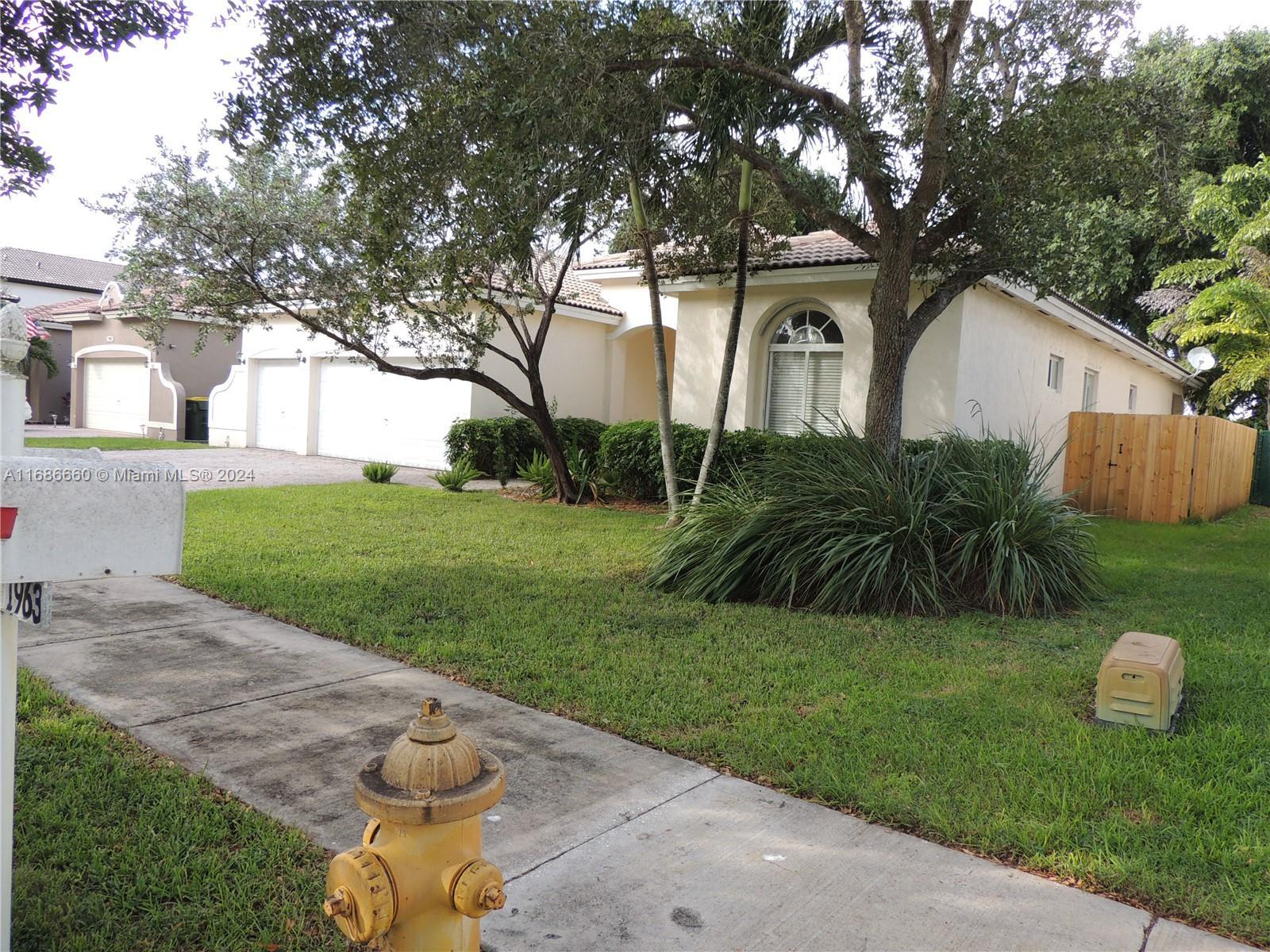 Picture of 1955 SE 21St Ct, Homestead, FL 33035