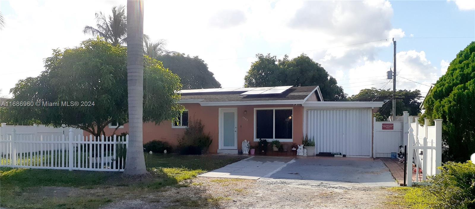 Picture of 4863 SW 44Th Ter, Dania Beach, FL 33314