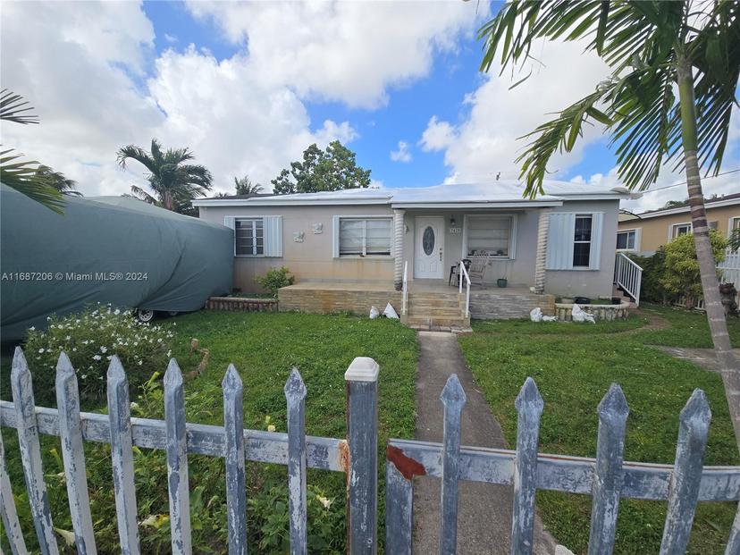 Picture of 3420 E Palm Ct, Hialeah FL 33013