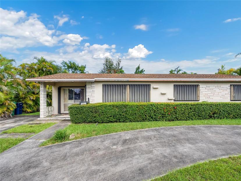 Picture of 2901 SW 122Nd Ct, Miami FL 33175