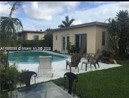 Picture of 815 NE 178Th Ter, Miami, FL 33162