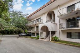 Picture of 4705 SW 62Nd Ave # 101, Davie, FL 33314