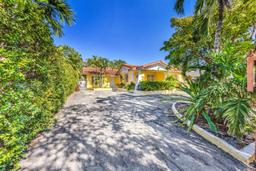 Picture of 471 SE 6Th St, Hialeah, FL 33010