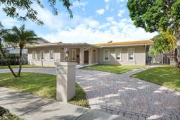 Picture of 13190 Biscayne Island Ter, North Miami, FL 33181