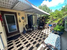 Picture of 641 Briarwood Cir # 55, Hollywood, FL 33024