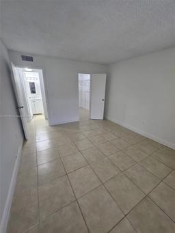 Picture of 1805 Sans Souci Blvd # 527, North Miami, FL 33181