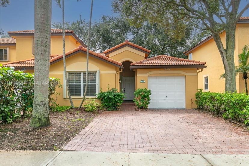 Picture of 14028 S Forest Oak Cir, Davie FL 33325