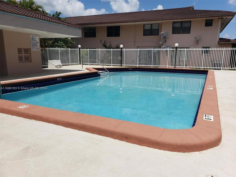 Picture of 5851 W 20Th Ave # 401, Hialeah FL 33012