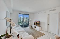 Picture of 185 SW 7Th St # 2103, Miami, FL 33130