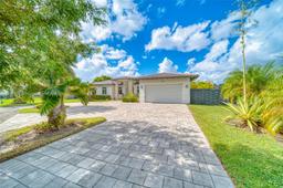 Picture of 7400 SW 124Th Ct, Miami, FL 33183