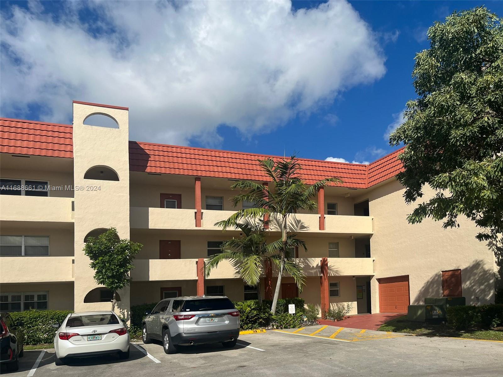 Picture of 7991 N Sunrise Lakes Dr # 306, Sunrise, FL 33322