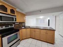 Picture of 8360 NW 103Rd St # 204E, Hialeah Gardens, FL 33016