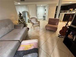 Picture of 13250 SW 88Th Ter # 309, Miami, FL 33186