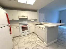 Picture of 2015 SE 10Th Ave # 127, Fort Lauderdale, FL 33316