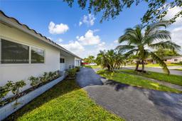 Picture of 4500 Monroe St, Hollywood, FL 33021