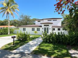 Picture of 924 NE 109Th St, Biscayne Park, FL 33161