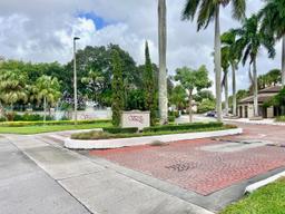 Picture of 9955 Nob Hill Ct # 9955, Sunrise, FL 33351