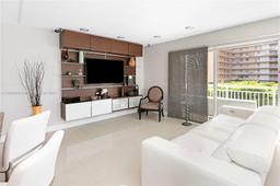 Picture of 126 Golden Isles Dr # 32A, Hallandale Beach, FL 33009