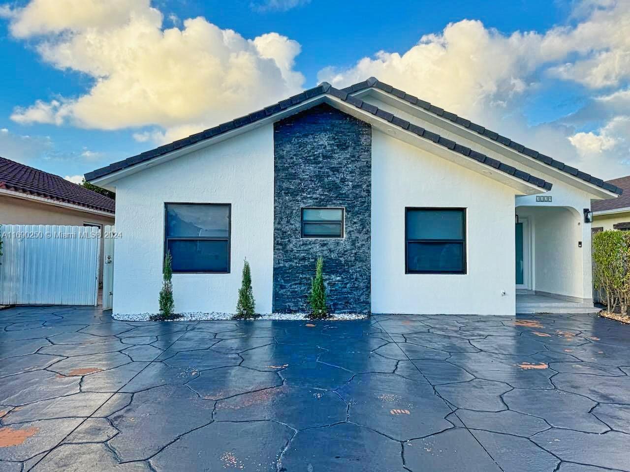 Picture of 3129 W 73Rd Pl, Hialeah, FL 33018