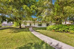 Picture of 2700 Granada Blvd, Coral Gables, FL 33134