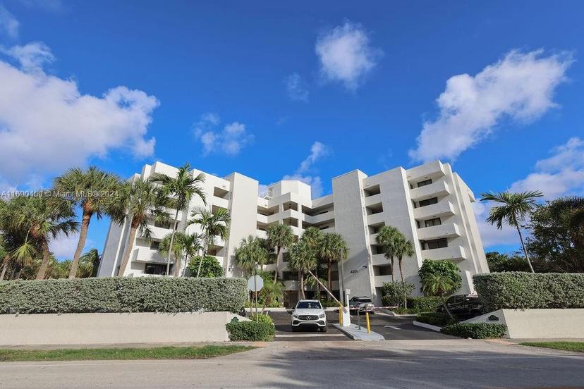 Picture of 4201 N Ocean Dr # 304, Hollywood FL 33019