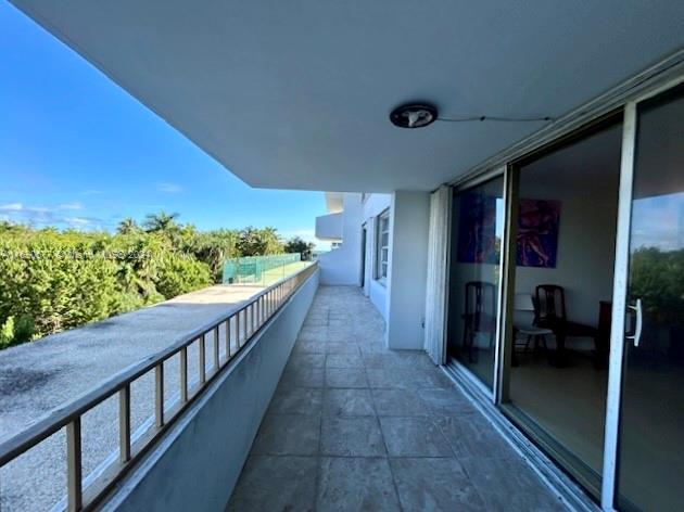 Picture of 155 Ocean Lane Dr # 312, Key Biscayne FL 33149