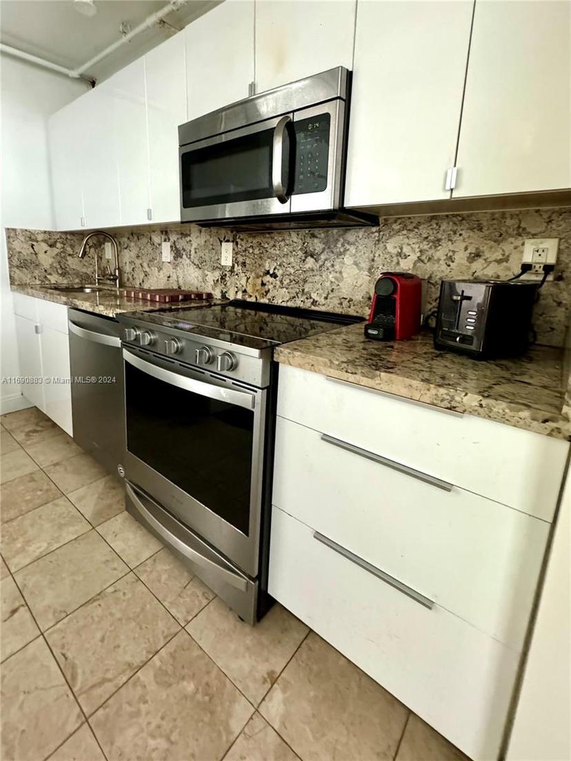 Picture of 1035 West Ave # 305, Miami Beach FL 33139